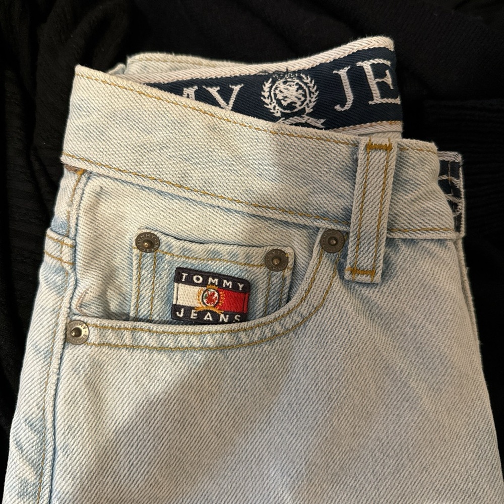 Vintage Tommy Hilfiger Tommy Jeans